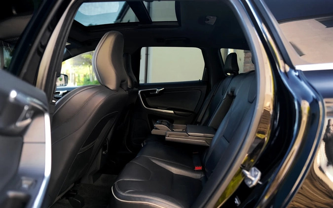Volvo XC 60 cena 99900 przebieg: 173000, rok produkcji 2016 z Białystok małe 631